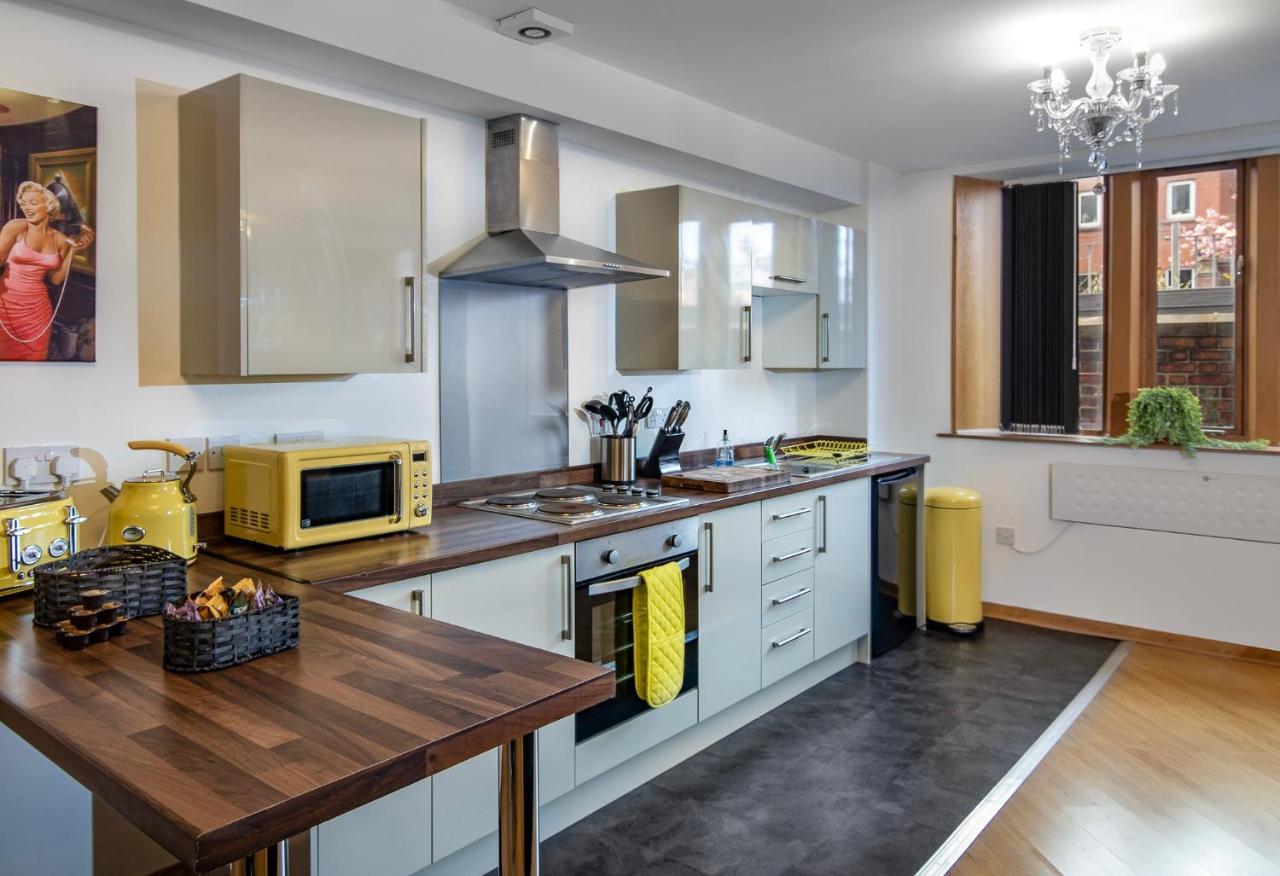 Super Spacious Church Conversion Close To Tower Blackpool Esterno foto
